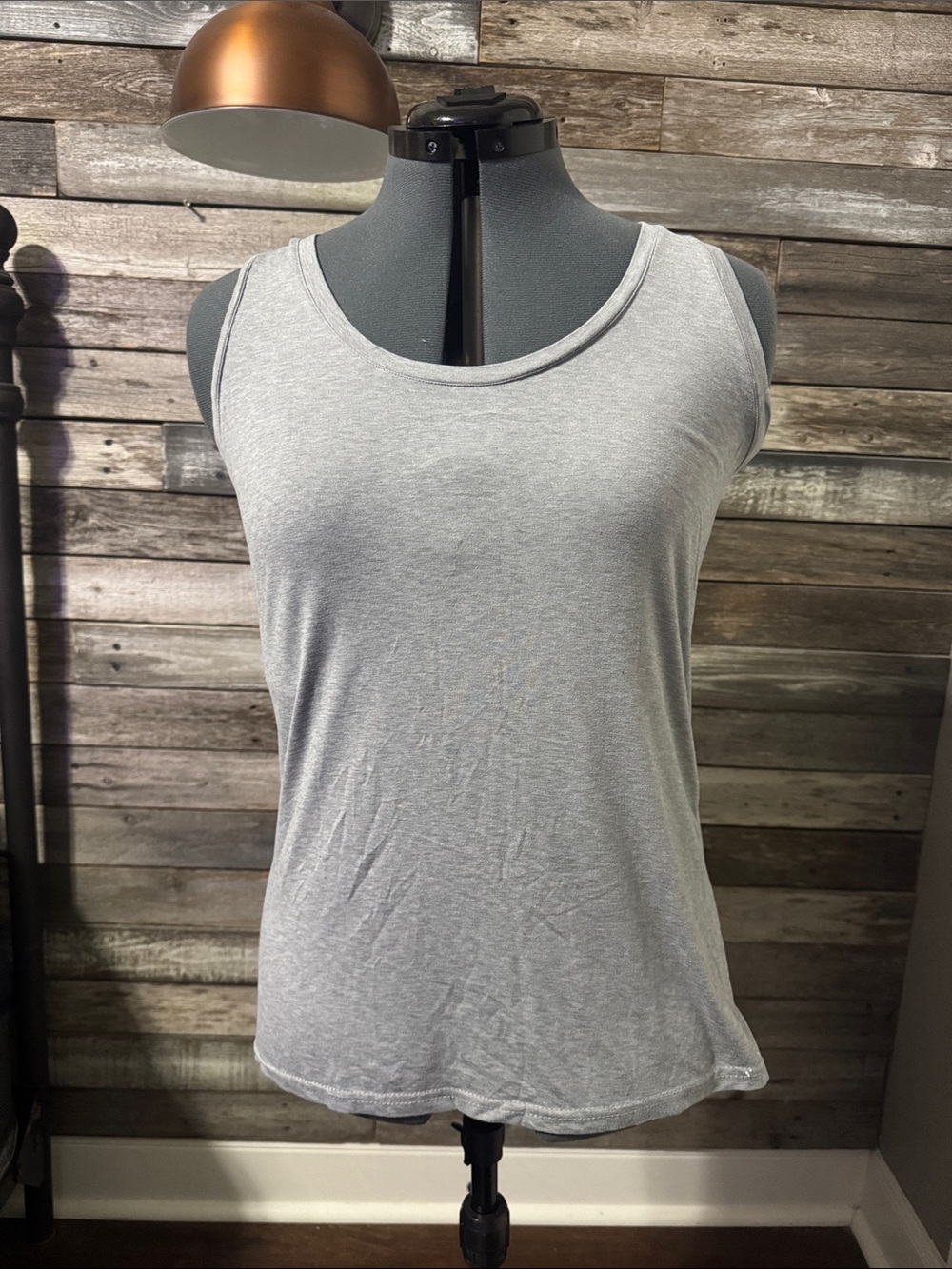 🎉 3 for $10 🎉  

Women’s Soft Scoop Neck Tank Top — Light Gray